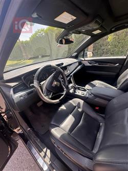کادیلاک XT6